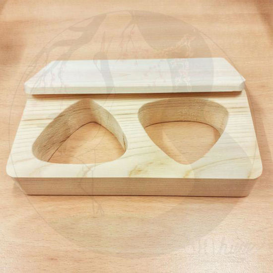 Doppelter Onigiriformer aus Zypressenholz